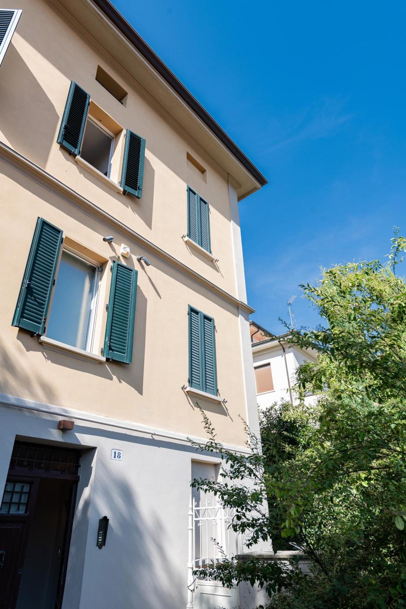 Apartament Splendido Attico Tra I Colli, Centro Storico E Ospedale Rizzoli Bolonia Zewnętrze zdjęcie